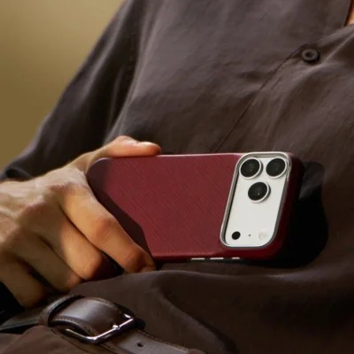 Pitaka (Argyle) Edge Case for iPhone 18 Pro - Burgundy